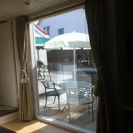 杜因桑德特住宿加早餐旅馆 4*