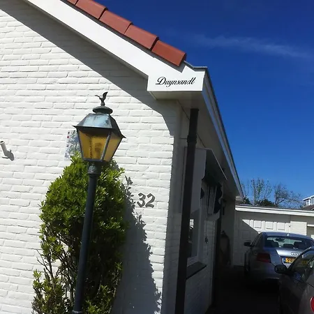 Duynsandt Bed & Breakfast 4*