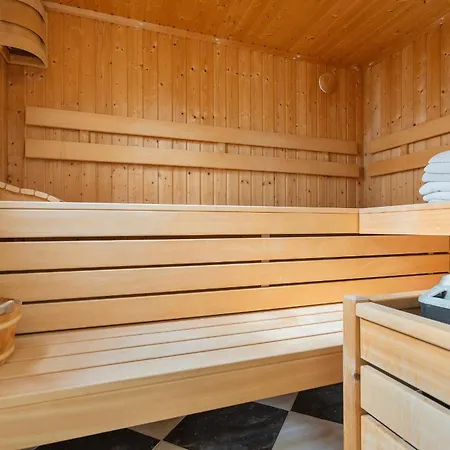 Duynsandt Bed & Breakfast 4*